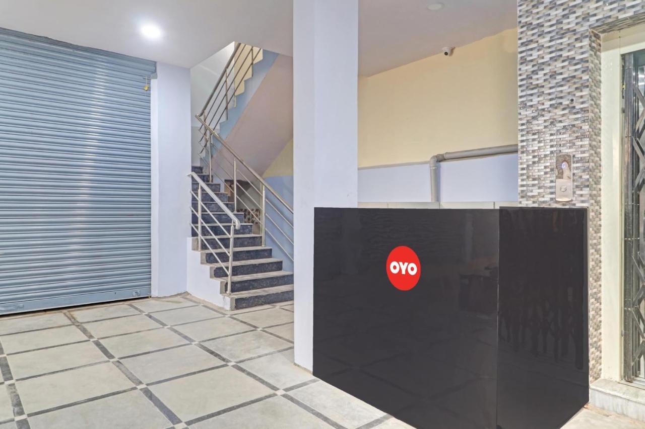 Super Hotel O Rbs Square Langer Houz Haidar Sahibguda Экстерьер фото