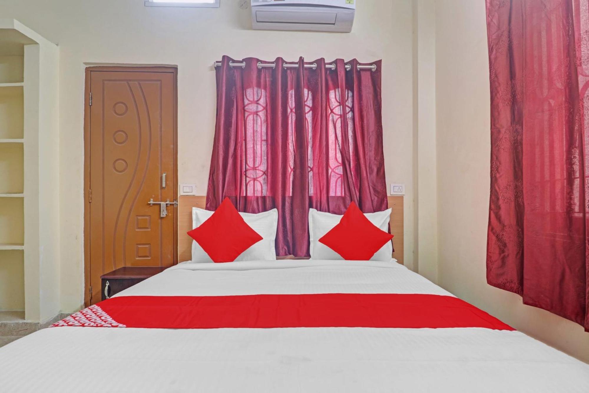 Super Hotel O Rbs Square Langer Houz Haidar Sahibguda Экстерьер фото