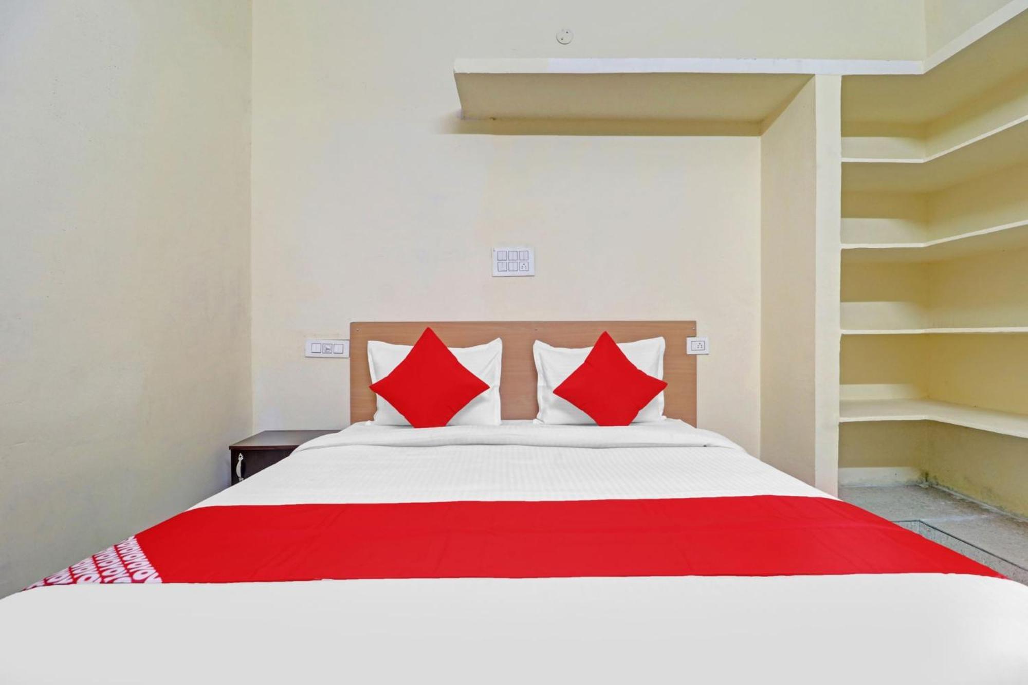 Super Hotel O Rbs Square Langer Houz Haidar Sahibguda Экстерьер фото