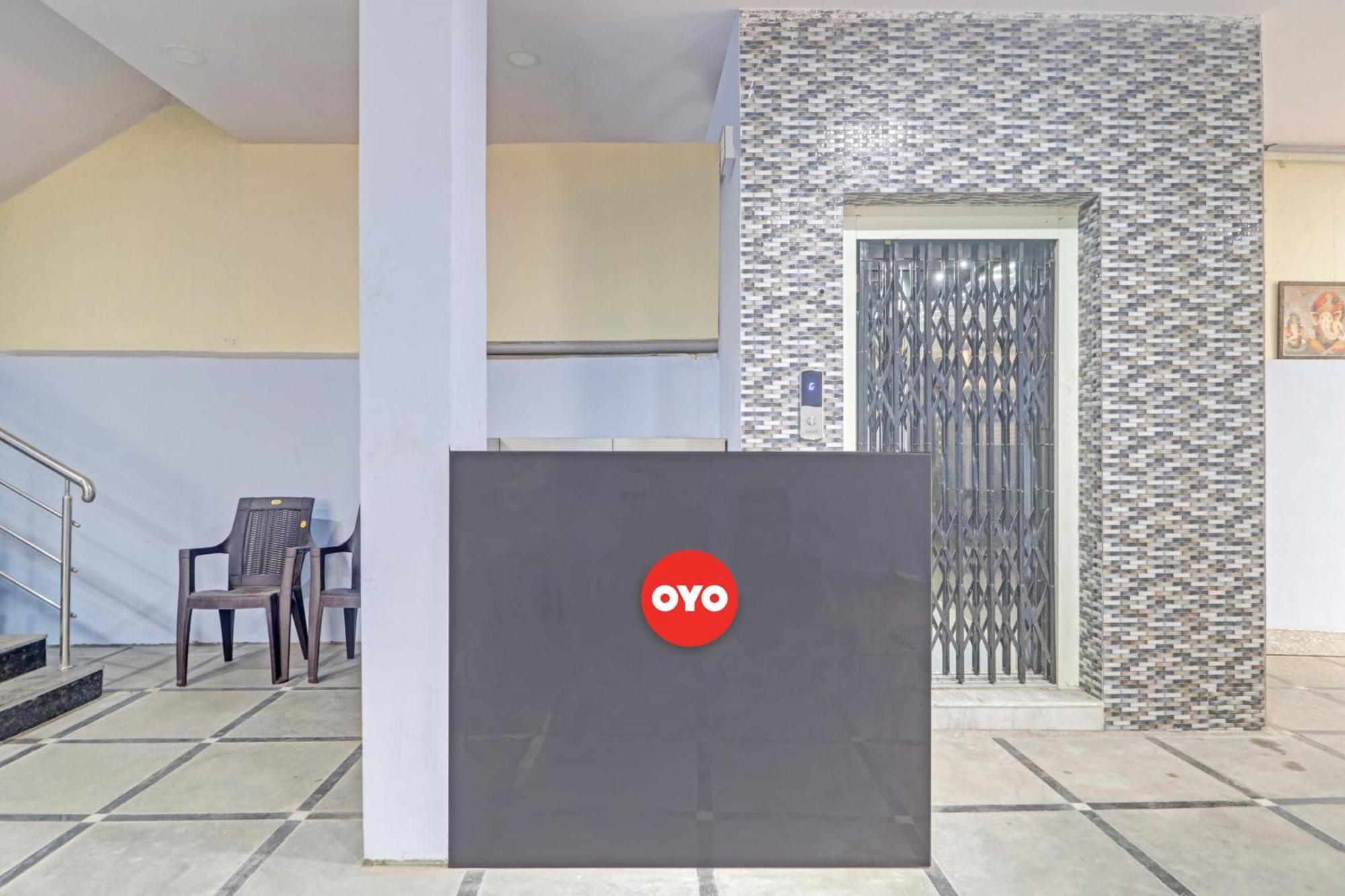 Super Hotel O Rbs Square Langer Houz Haidar Sahibguda Экстерьер фото